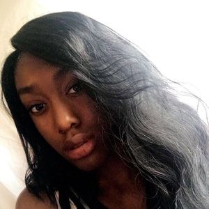 Meet your Posher, Briana